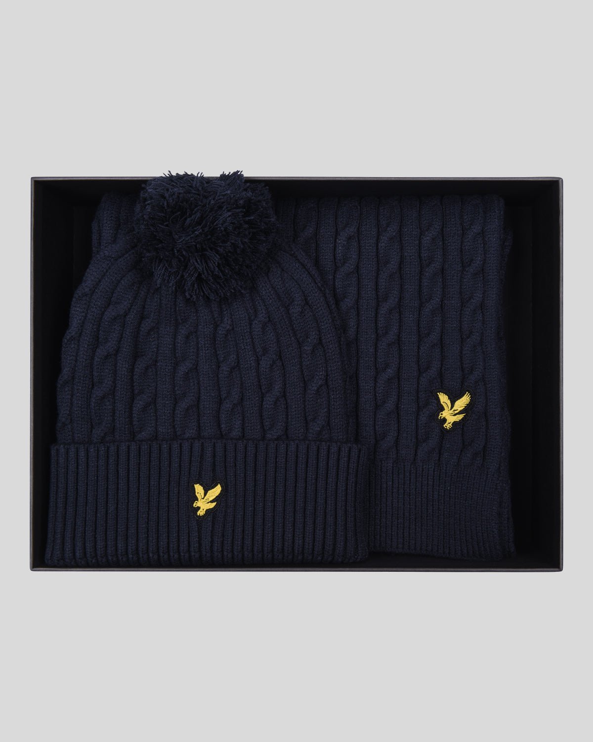 Lyle Scott Men s Cable Bobble Beanie Scarf Set in Dark Navy