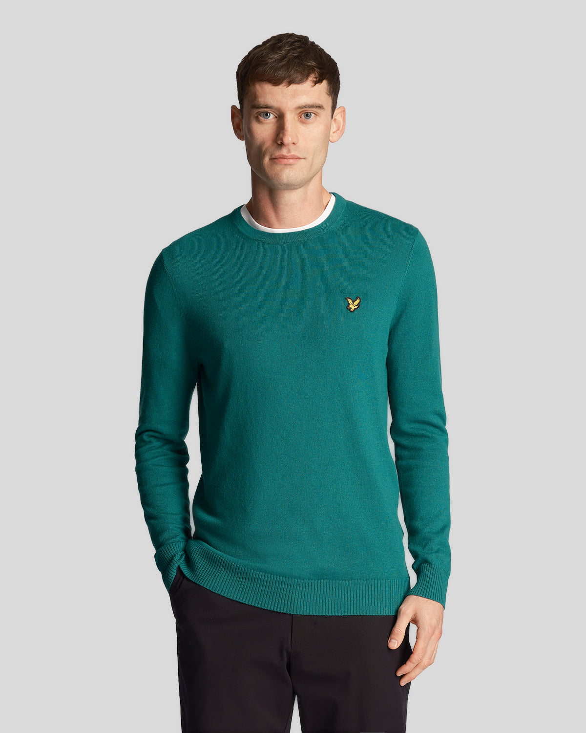 Lyle Scott Men s Cotton Merino Crew Neck Jumper in Court Green